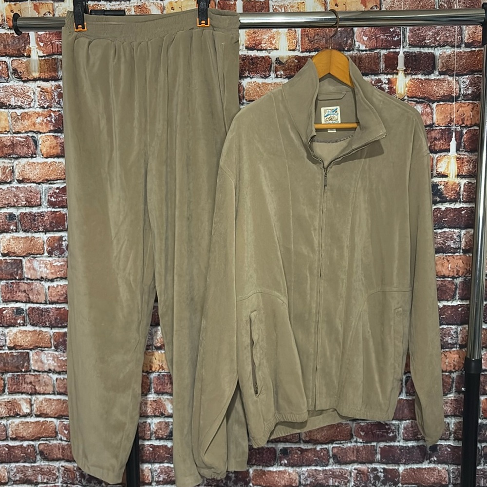 Vintage 2 piece tracksuit Travelsmith brown tan jacket pants medium chill